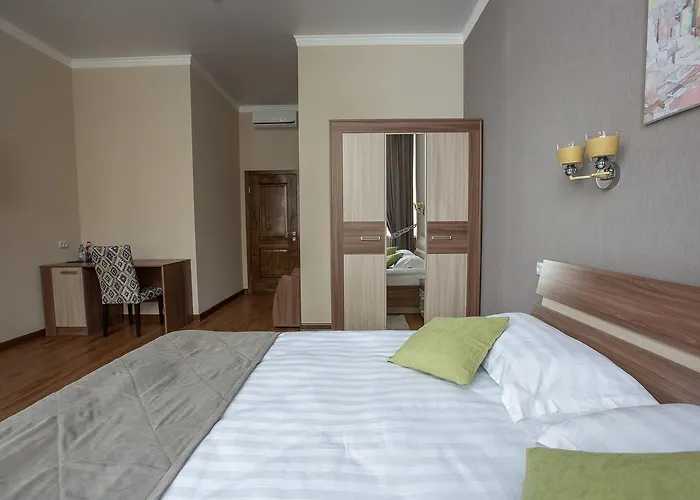 Maxx Inn
